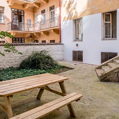 Apartment Garden Prag